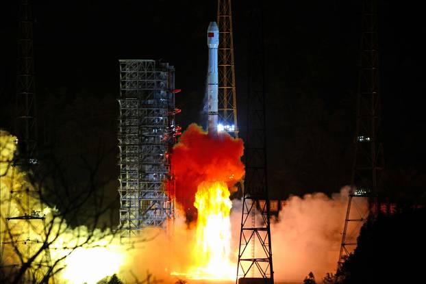 Long March-3B rocket carrying Chang
