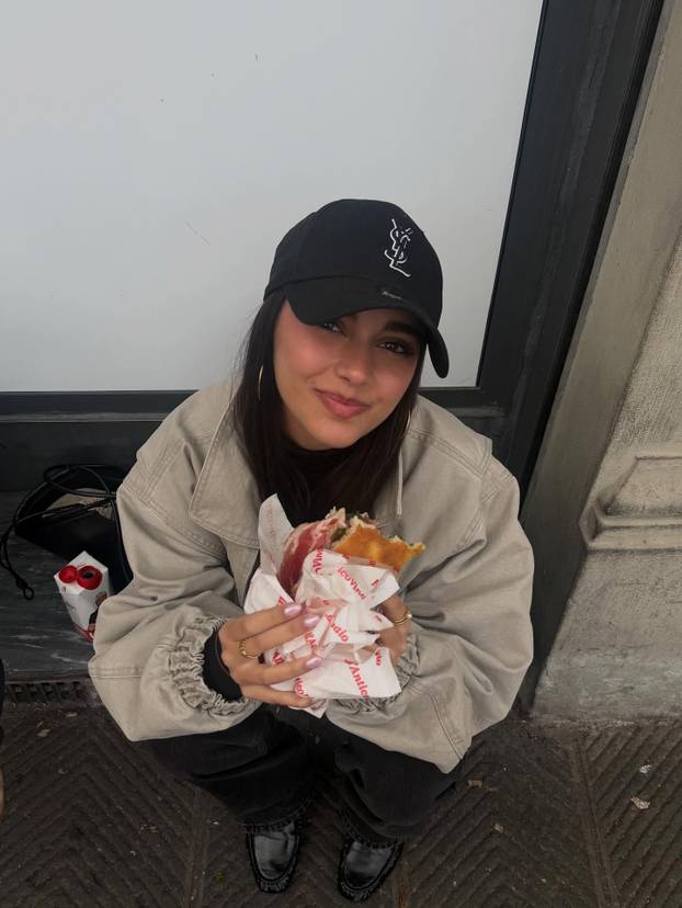 FOTO Yamalova djevojka otkrila kako su se upoznali: 'Očekujete savršenu ljubavnu priču, ali ne'