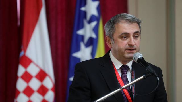 Veleposlanik Sabolić: 'Mediji u BiH izmišljaju tvrdnje o zalaganju RH za odgodu izbora'