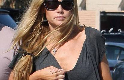 Malibu: Denise Richards u shopping rado vodi i kćeri