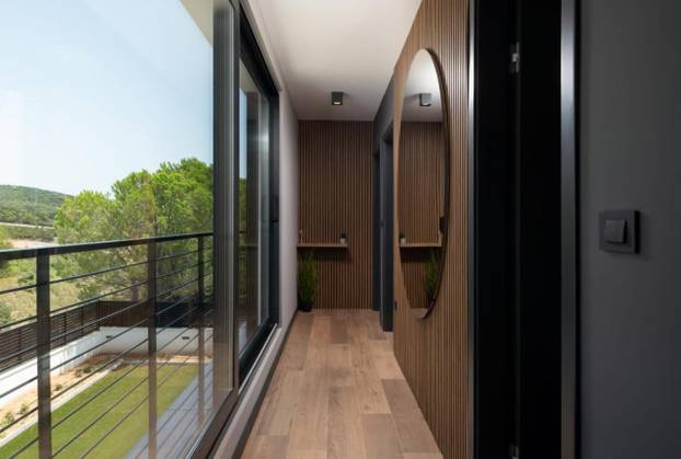 FOTO To je san snova za svakog muškarca! 'Vatreni' je izgradio vilu koja ima nogometni teren