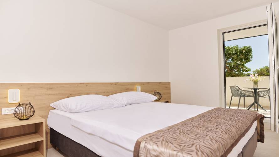 Iscrpljeni od posla? Maštate o savršenom odmoru? Pobjegnite u Colentum Resort Murter!