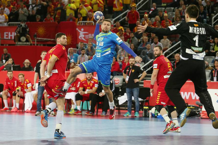 Vujović je skroz u pravu: Din i Dinu, pa u kojem ste vi filmu?!