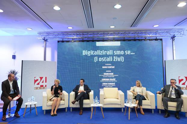 Zagreb: Panel "Digitalizirali smo se i ostali Å¾ivi" na konferenciji Poslodavac 3.0
