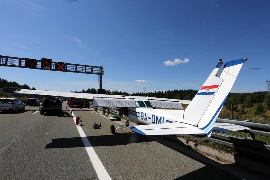 Suputnica iz Cessne: 'Kad se ugasio motor, pomolila sam se'