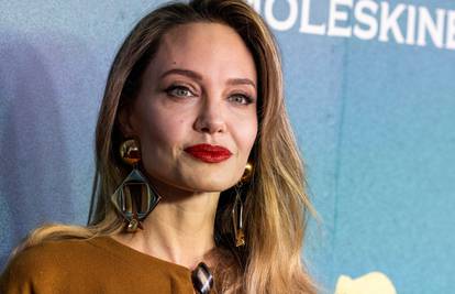 Liječnik je otkrio tajnu 'vječne mladosti' Angeline Jolie...