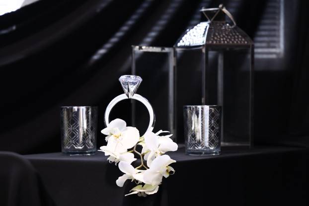 U Dugom selu održan je sajam cvijeća