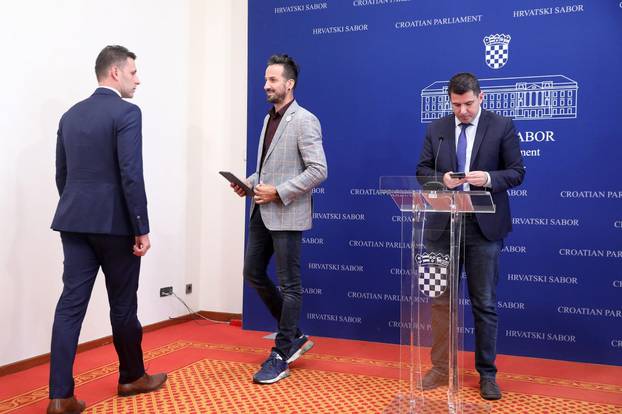 Zagreb:  Klub zastupnika Mosta nezavisnih lista o temi: Prijeteća ovršna kriza