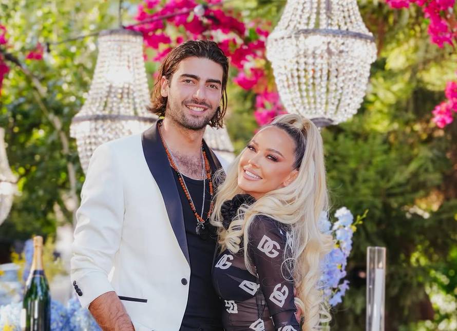 FOTO Šuput prvi put podijelila intimne fotografije sa Šimom! 'Toliko skroman, a toliko velik'