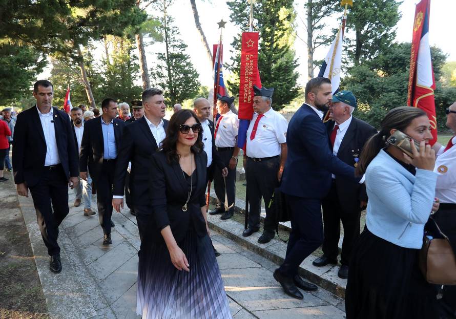 Kampor: Milanovic i Pirc Musar na Spomen groblju Kampor