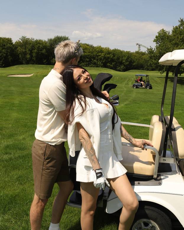 FOTO Neočekivano seksi: Čak je i trudnoću učinila glamuroznom