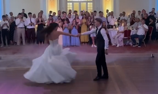 VIDEO 'Vatreni' zablistao na prvom plesu: Pogledajte scene s rasko&scaron;ne svadbe, stigli suigra&ccaron;i