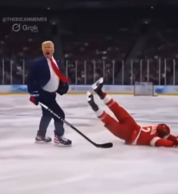 FOTO NAJLUĐE OBJAVE TRUMPA Sebe prikazao kao Isusa i papu. Igrao i nogomet s Ronaldom...