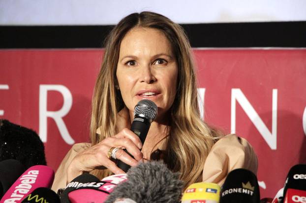 Be?: Elle Macpherson na konferenciji 'Opera Ball Guest 2019'