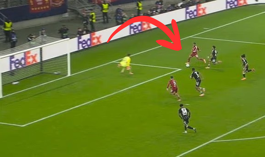 Pogledajte Salahov potez koji je razbjesnio navijače Liverpoola: 'Sebičan je, sve želi postići sam'