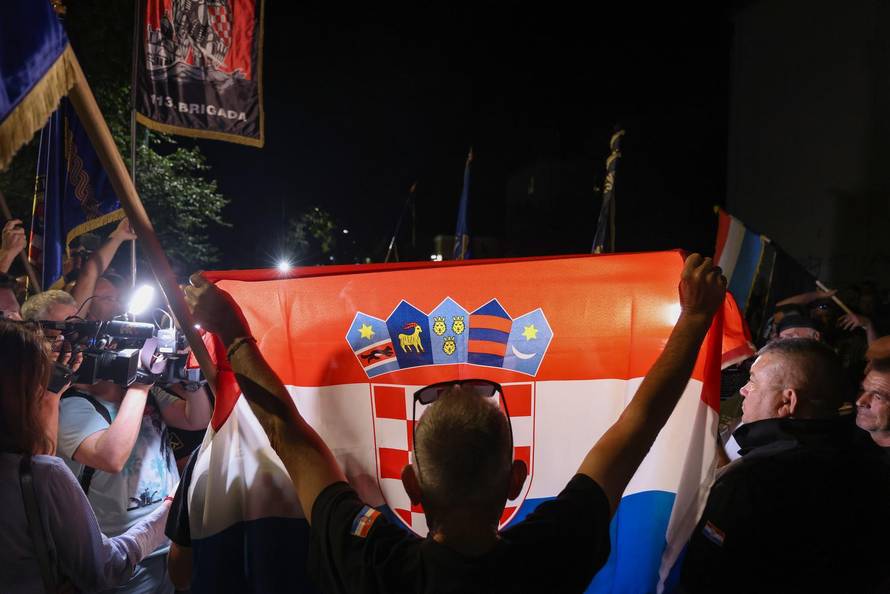 Benkovac: Prosvjed branitelja protiv festivala Nosi se