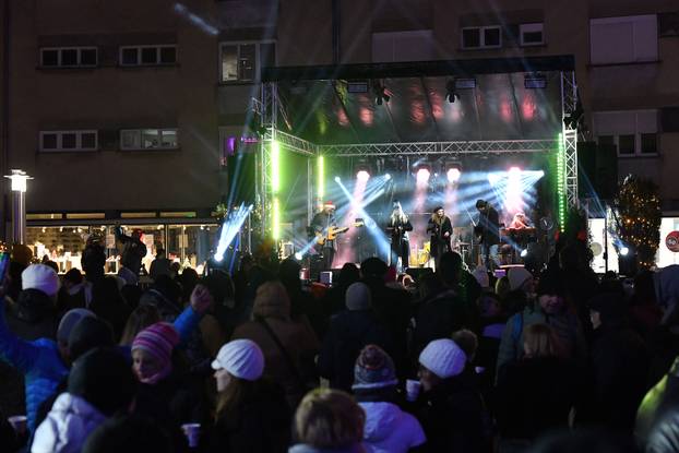 Čakovec: Doček Nove Godine uz bend Dobre vibracije i svjetlosni show