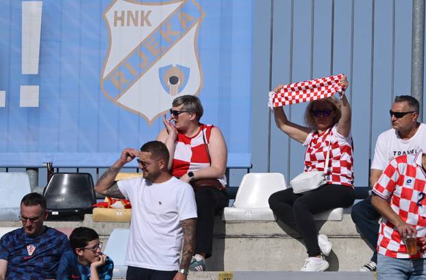 Rijeka: Navijači na prijateljskoj utakmici između Hrvatske i Belgije