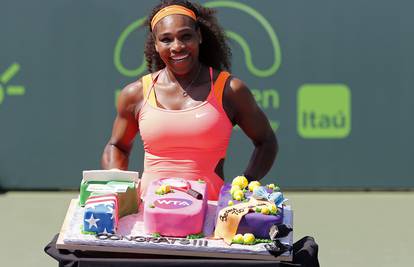 Serena pobijedila 700. put za polufinale, dalje i Andy Murray
