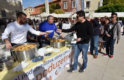 Tradicionalno jelo: Zadrani su razgrabili "makarone šporke"