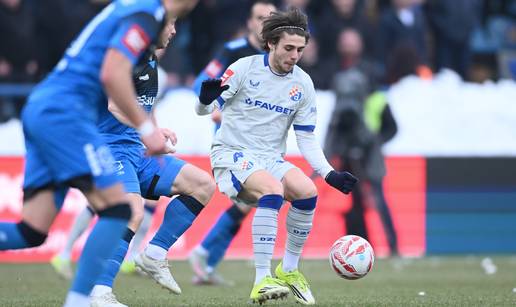 Dinamo zadr&zcaron;ava mlade snage: Perspektivni junior potpisao je ugovor, a sljede&cacute;i je Sven &Scaron;unta