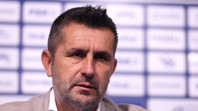 Trener Osijeka Nenad Bjelica održao je konferenciju za medije nakon utakmice protiv Dinama