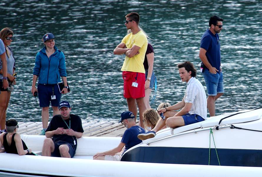 Mlade zvijezde  filma 'Mamma Mia' partijale na Visu do jutra