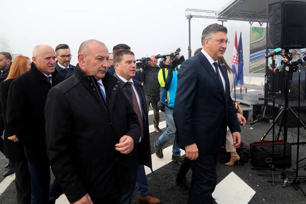 Svečanost puštanja u promet dionice autoceste A11 Lekenik - Sisak