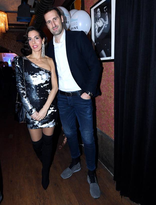 Zagreb: Poznati na boži?noj proslavi poliklinike Neurospine