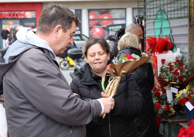 Šibenik: Prodaja cvije?a za Valentinovo