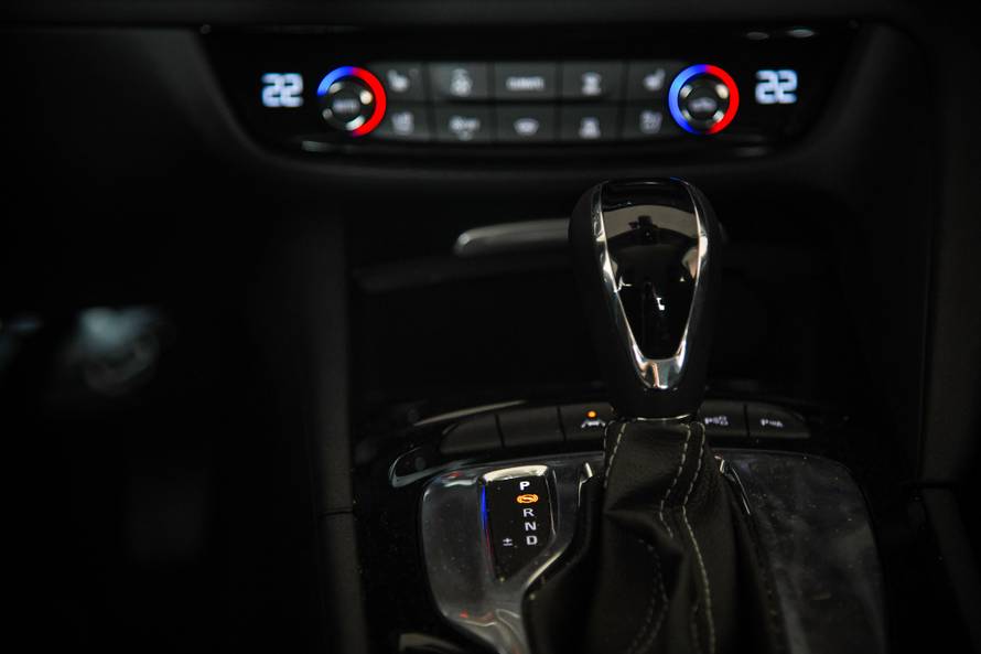 Opel Insignia na testu: Moćna limuzina sa stilom i klasom