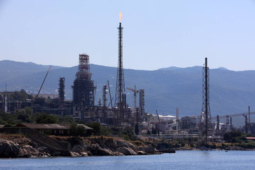 Rijeka: INA rafinerija nafte u Urinju