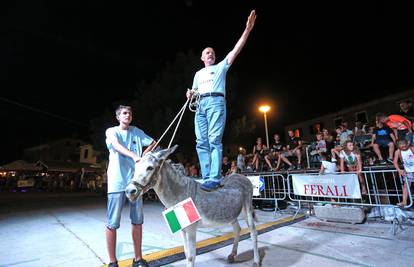 Trudna magarica Rajka (25) je šampionka: Pobijedila u Tisnom
