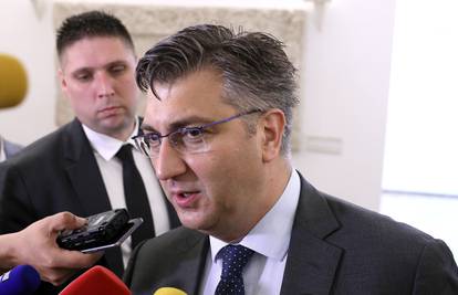 Andrej Plenković HDZ-ovcima predstavio nove članove Vlade