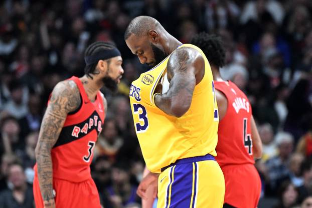 NBA: Los Angeles Lakers at Toronto Raptors