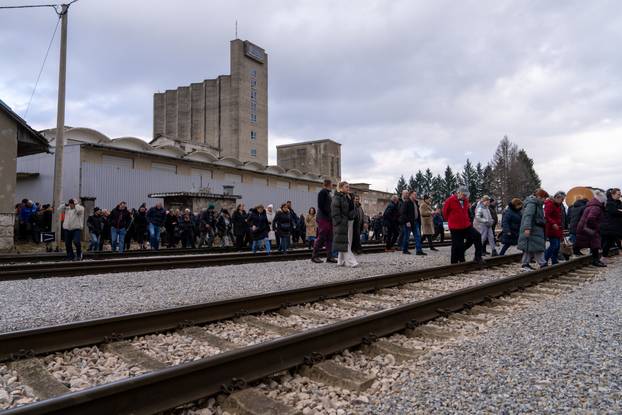 U Gospiću održan prosvjed radi odlaganja opasnog otpada 