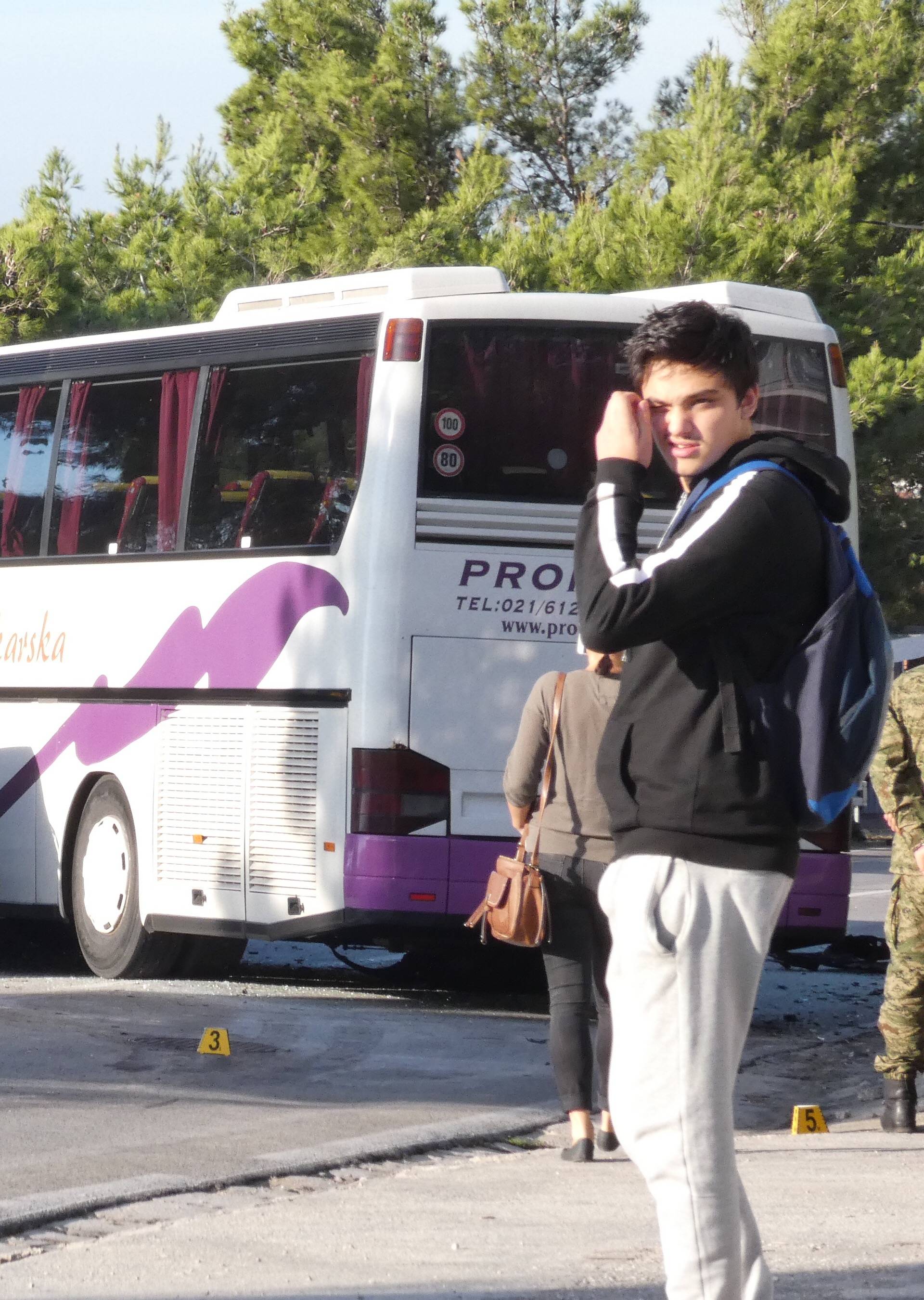 Nesreća kod Klisa: Prešla je u suprotan trak i udarila u bus