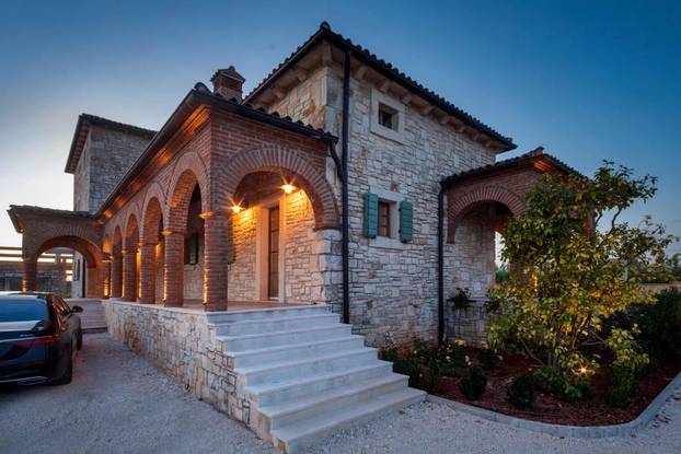 FOTO Kao da ste u Toskani: Ova predivna vila spaja talijanski dizajn i istarski šarm