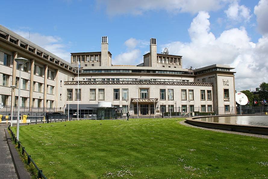 "Zločine su počinili pojedinci, a ne zemlje, narodi i vlade"