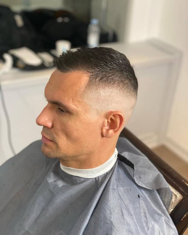 FOTO Tko je brijač 'vatrenih'? Uspio je nagovoriti Modrića na promjenu: 'Perišić? Boljelo me'