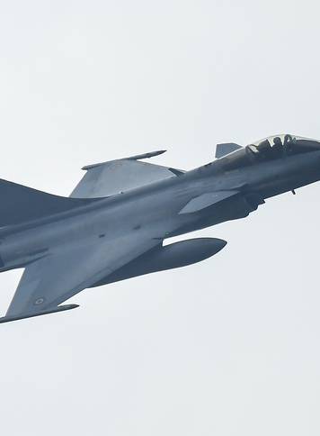 Danas sti&zcaron;u prvi Rafalei, ovako su ranije letjeli na Zagrebom