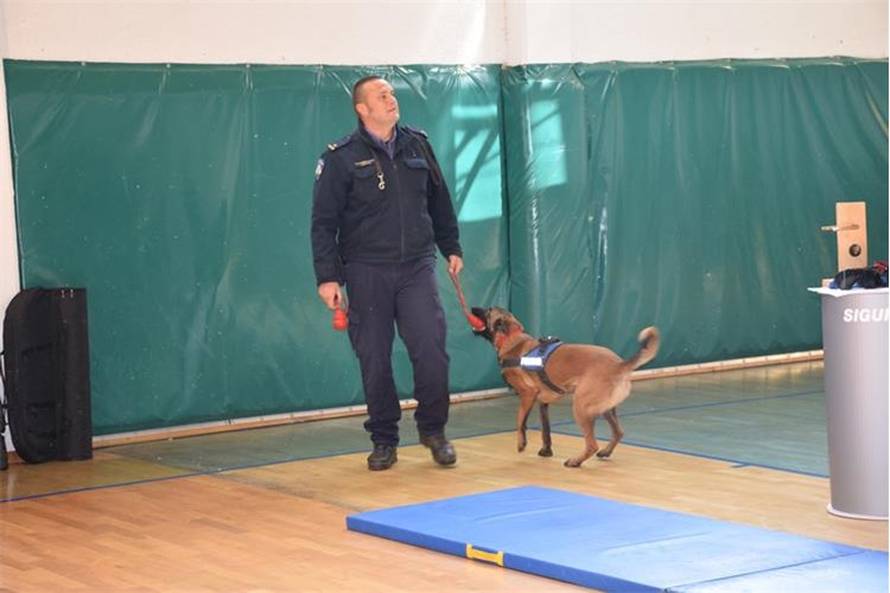 Ministarstvo raspisalo natječaj: Traži se 750 novih policajaca