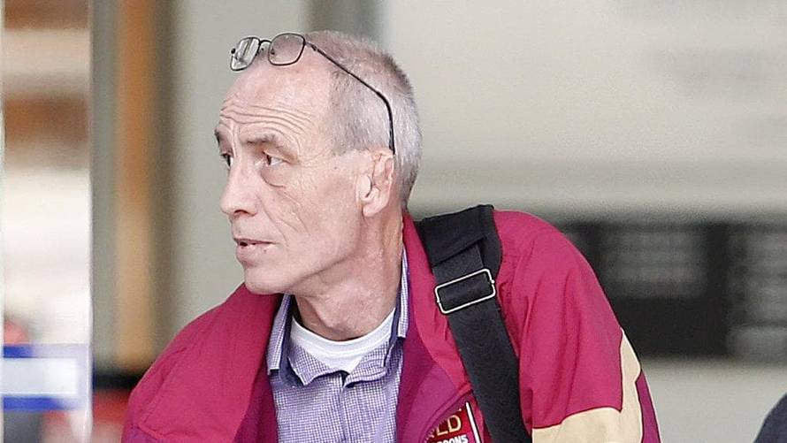 Australac Simon koji tvrdi da je sin kralja Charlesa želi upoznati Harryja: 'Mi smo crne ovce...'