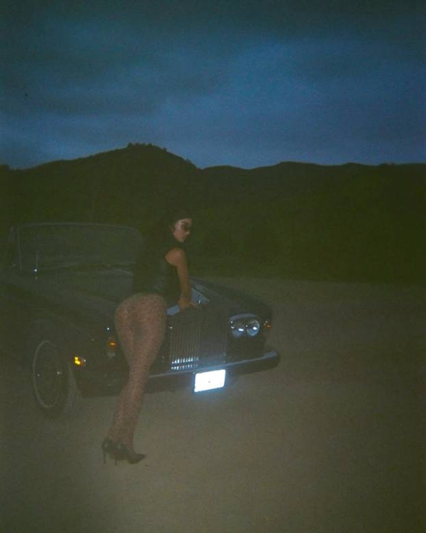 FOTO Fitness influencericu prati 23 milijuna ljudi, a zlobnici kažu da sve može zahvaliti stražnjici