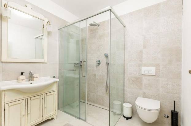 FOTO Pogledajte luksuznu vilu, rentaju je Tarik i Lejla Filipović