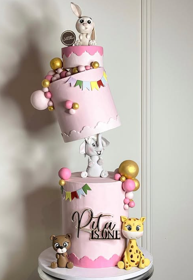 FOTO Maja Šuput proslavila je 46. rođendan - pogledajte tortu koja je bila hit večeri