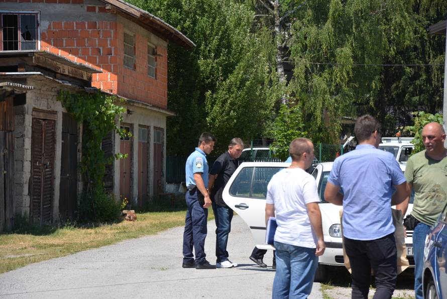 'Došao je preko balkona, prišao mu s leđa i prerezao mu vrat...'