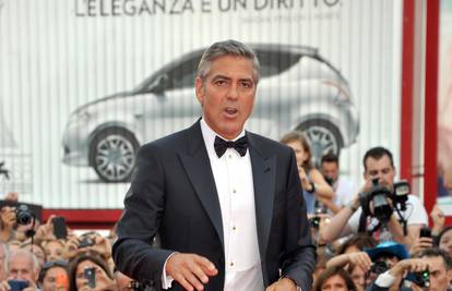 Clooney ne voli izležavanje u krevetu i spava samo pet sati