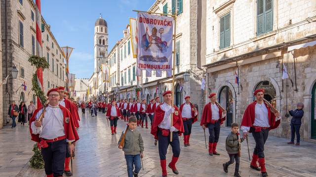 U Dubrovniku je spuštanjem barjaka završena 1052. festa svetog Vlaha