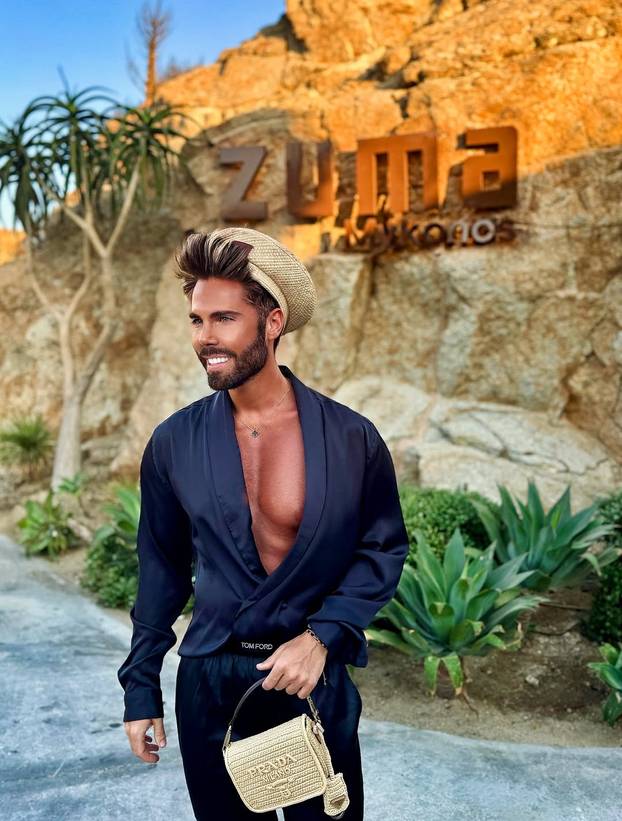 Odmor u stilu Marka Grubnića: Skupe torbice, leopard uzorci i vrela zabava na Mikonosu...